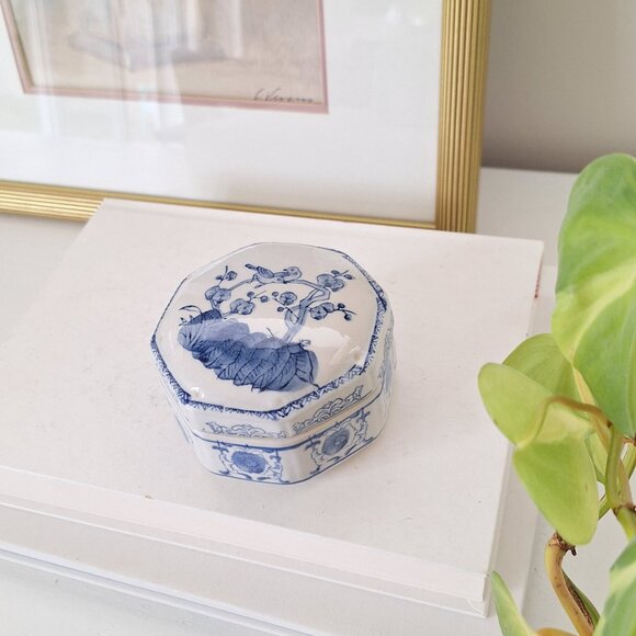 Vintage Blue and White porcelain trinket box jewelry jewellery box chinoiserie - Picture 6 of 9
